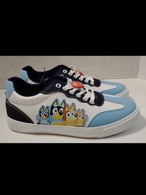 NWT Women’s BLUEY Low-Top Shoes Cartoon Sneakers White
